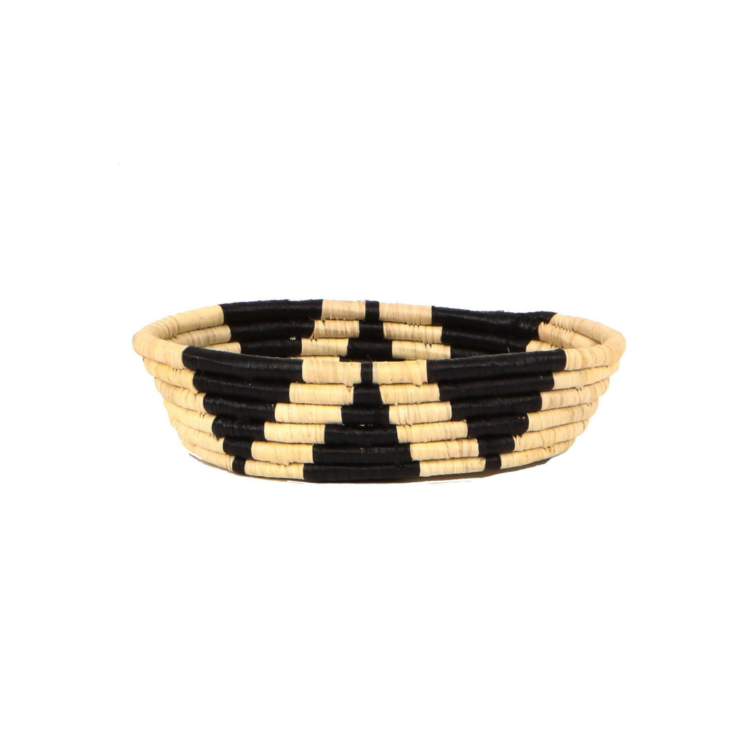 Petite Oval Bowl - Black + Natural